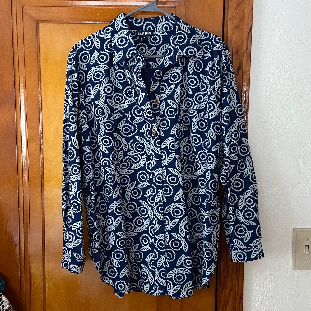 Ilana Kohn Swan Shirt NWOT Indigo Flower L